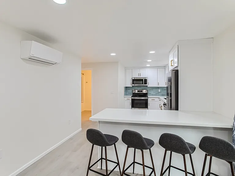 4612 NE Lombard St #3 — Photo 20