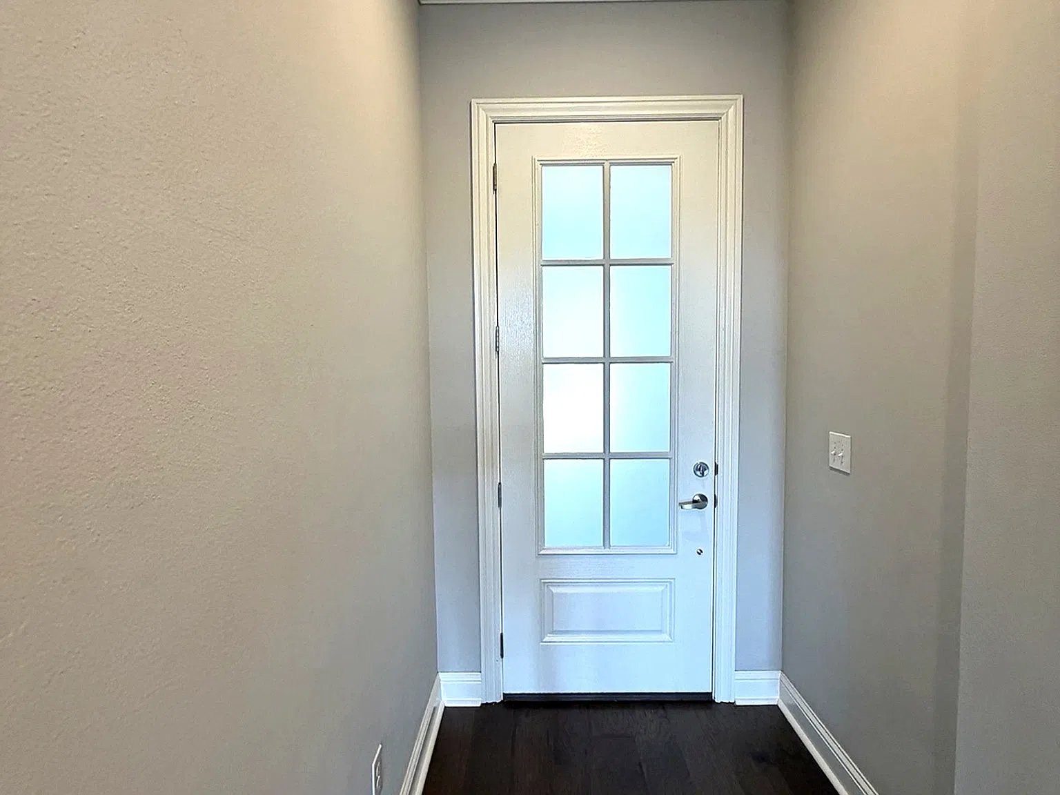 3 bed, 1932 sqft, $2,400 — Photo 4