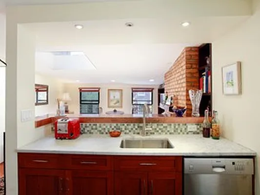 Sold by Corcoran | media 14