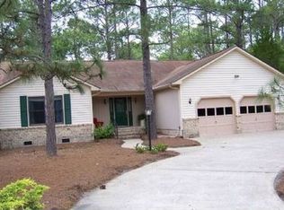 715 Black Swan Rd, New Bern, NC 28560