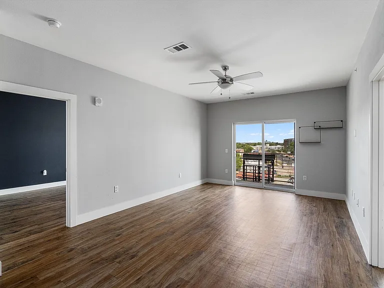 6444 Burnet Rd #501 — Photo 6