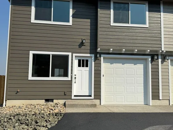 1509 W Thyme Dr, Roseburg, OR 97471