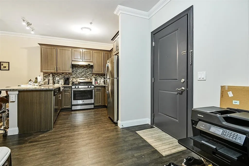 3611 Park Ave — Photo 4