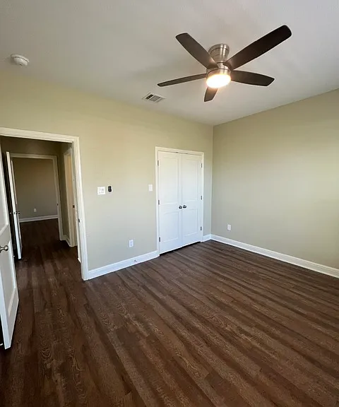 12600 Plassmeyer Pl #B — Photo 13