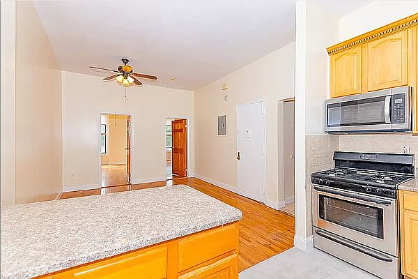 1st image of 535 Franklin Ave APT 4