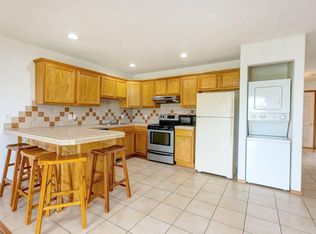 103 Deangela Dr #A, Grandview, WA