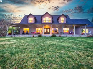 423 Dodson View Rd, Roseburg, OR 97471