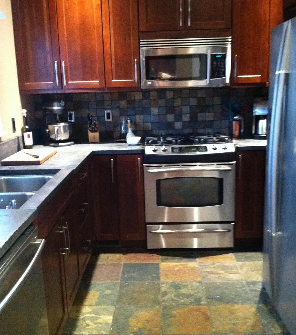 5047 40th Ave SW — Photo 3