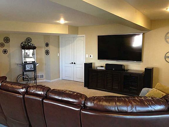 5th image of 5433 Creek Park Dr
