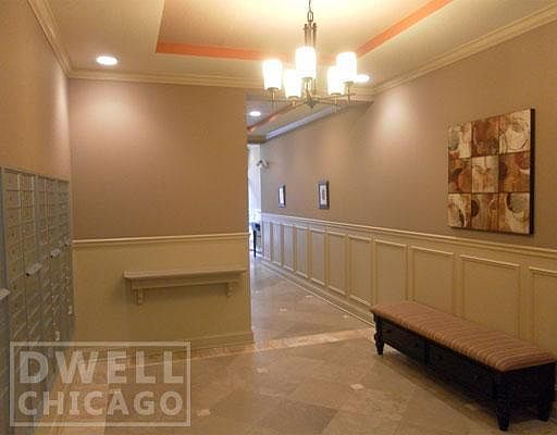 5th image of 1936 S Wabash Ave #1B