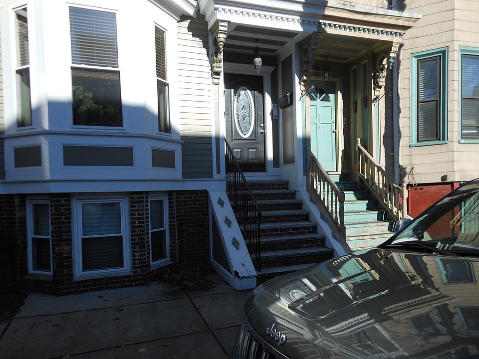 1st image of 584 E 7th St #2