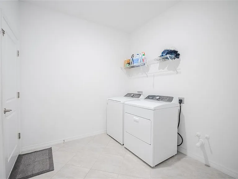6200 SW 72nd Ter — Photo 33