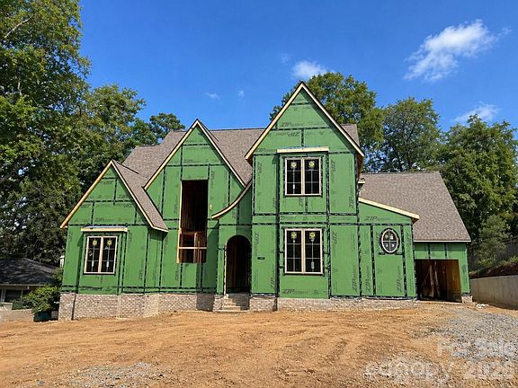 2nd image of 519 Meadowbrook Rd