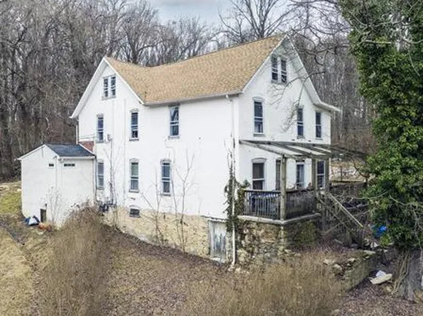 10 Mount Alto St, Coatesville, PA 19320