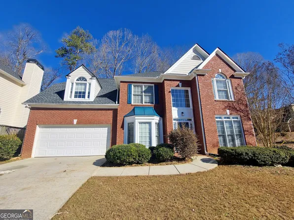 600 Shadow Oaks Dr, Stone Mountain, GA 30087