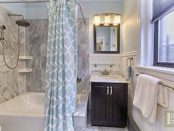4th image of 305 W 86th St #8C
