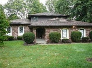 6001 Thistlehill Cir NW, Canton, OH 44708