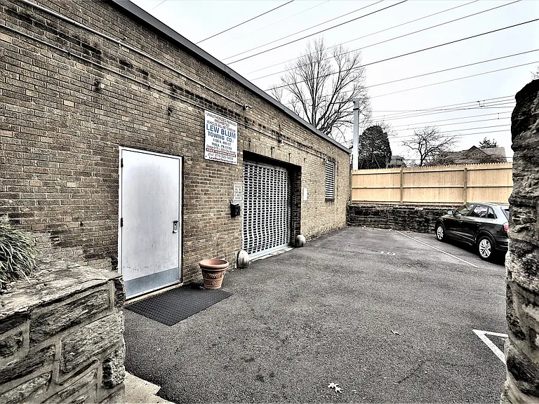 6655 McCallum St #309E — Photo 24