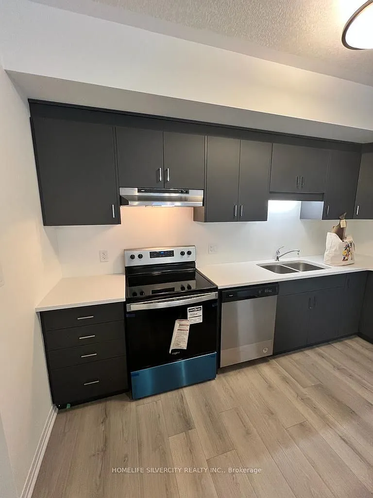 25 Isherwood Ave — Photo 4