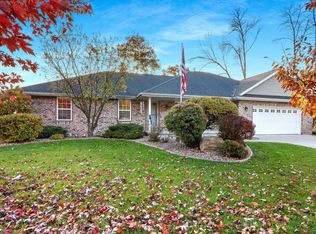 2301 Southern Cross Rd, Green Bay, WI 54313