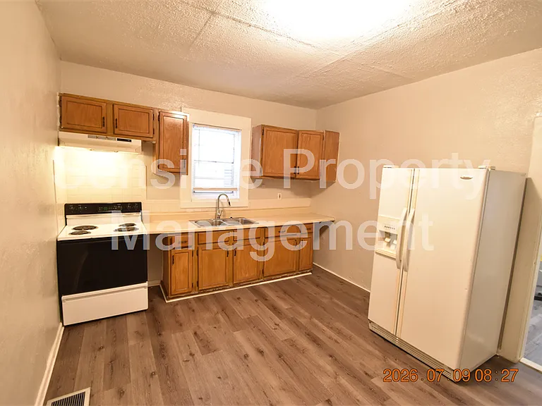 1908 E 15th Ave #A — Photo 12