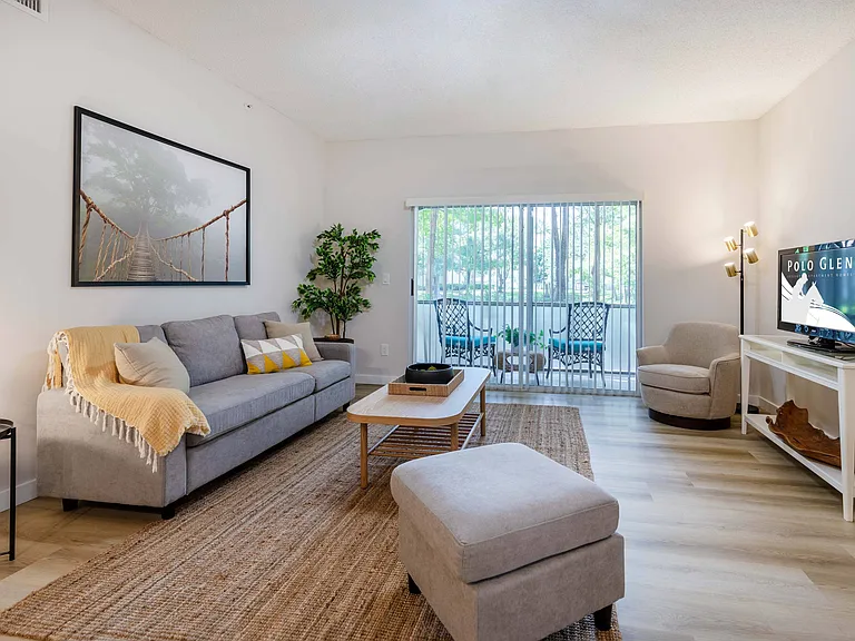 Polo Glen Apartment Homes — Photo 17