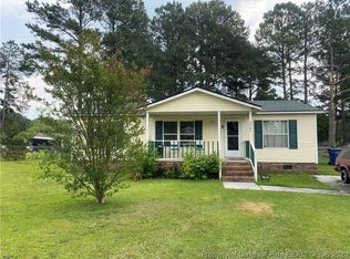 2705 Lowlander Dr, Raeford, NC 28376