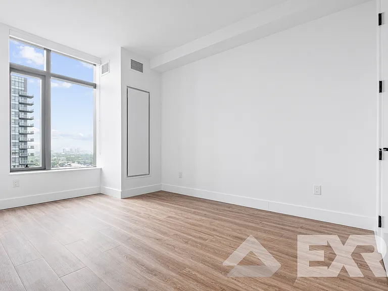 2230 Cropsey Ave #1606 — Photo 5