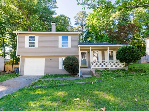 3061 Meadow Wood Ct, Lawrenceville, GA 30044