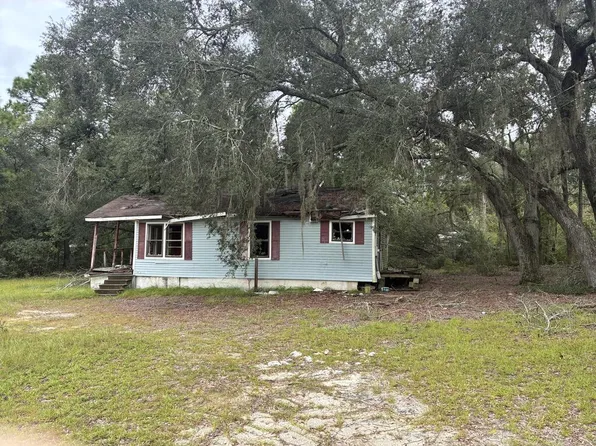 33 Vira St, Douglas, GA 31533