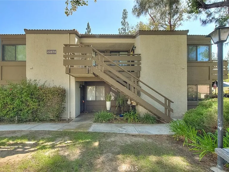 22874 Hilton Head Dr — Photo 1