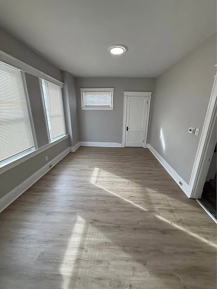 3 bed, 1238 sqft, $1,950 — Photo 4