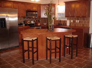 810 Cherrywood Ct, Andover, KS 67002