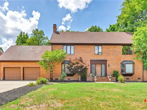 107 Arlington Dr, Jamestown, NC 27282