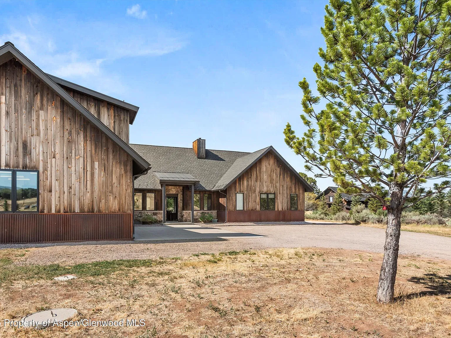 4 bed, 3.5 bath, 3002 sqft, $12,000 — Photo 4