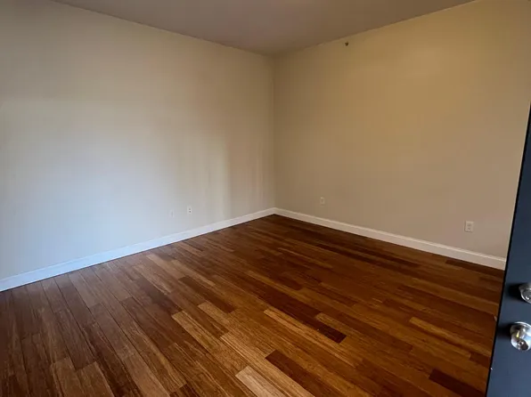 516 E Chestnut St #6, Lancaster, PA 17602