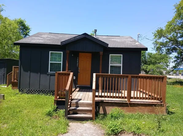 15521 Highway 6, Santa Fe, TX 77517