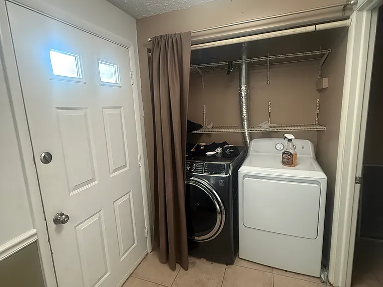 14105 Honey Hill Ct — Photo 2