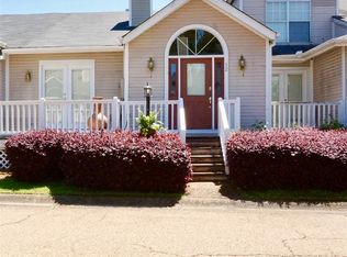 32 McLain Ct, Jackson, MS 39211