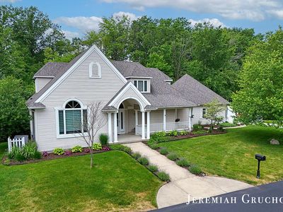 3333 Falcon Bluff Ct NE, Grand Rapids, MI, 49525