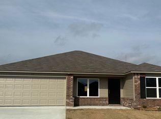 33 Curly Leaf Ln, Conway, AR 72032