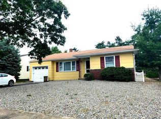 290 Westbrook Dr, Toms River, NJ 08757