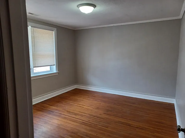 7327 Amherst Ave #B — Photo 5
