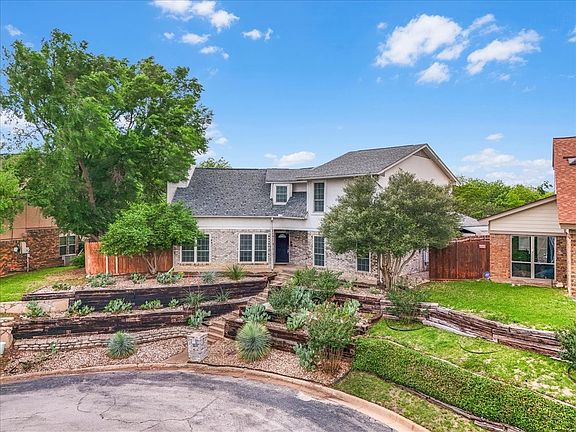 3rd image of 5315 Colony Hill Rd