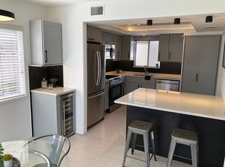 36 Strathmore Blvd, Sarasota, FL 34233