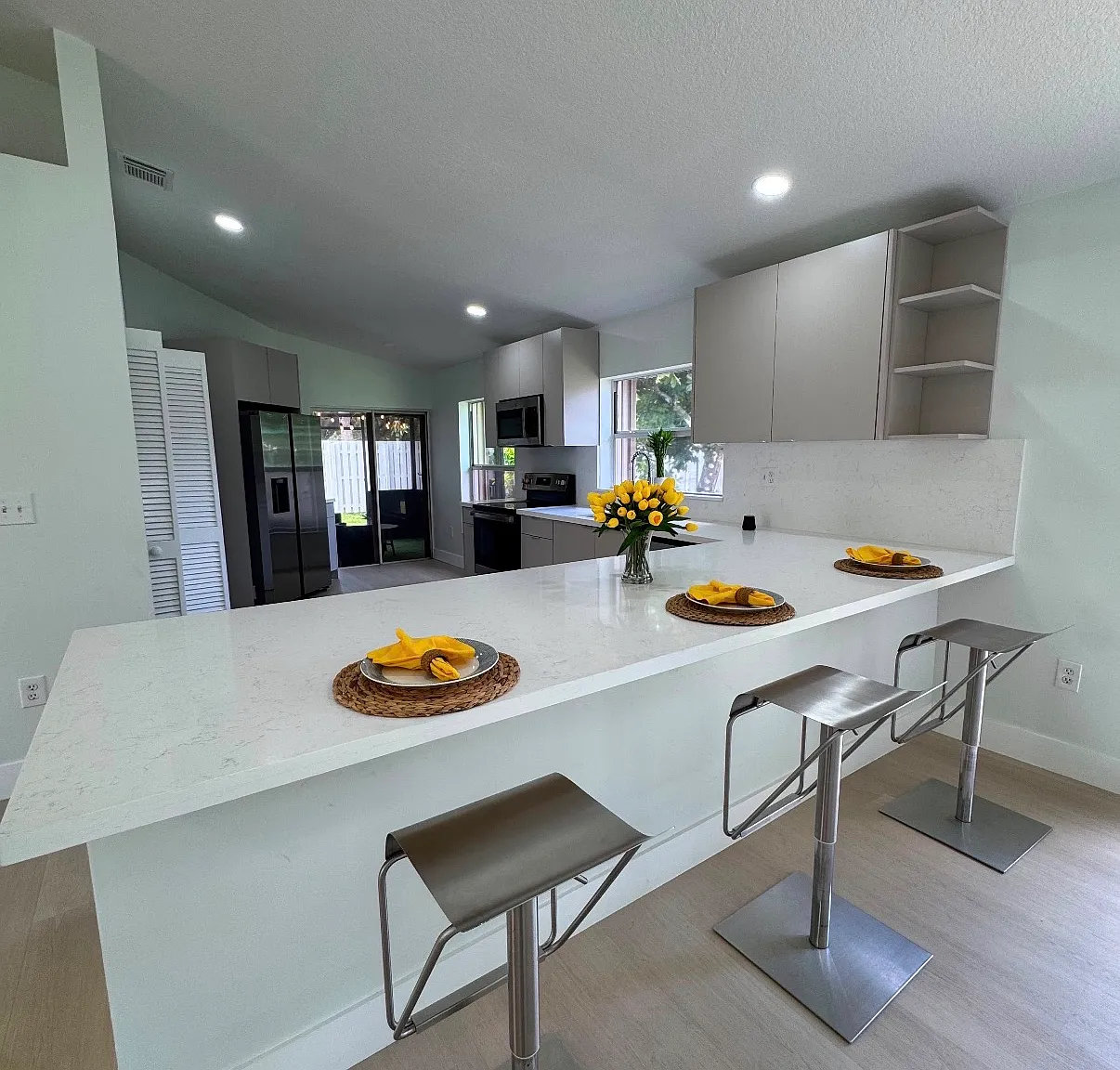 3 bed, 1431 sqft, $3,500 — Photo 1