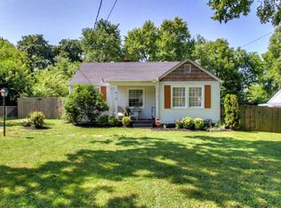 910 Chickasaw Ave, Nashville, TN 37207