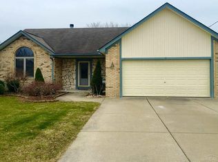 7259 Cardinal St, Algonac, MI 48001