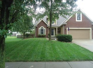 305 E 20th Ter, Kearney, MO 64060