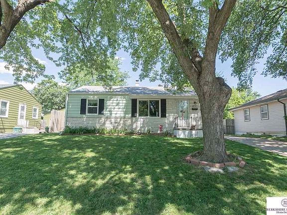 4th image of 4713 S 51st St